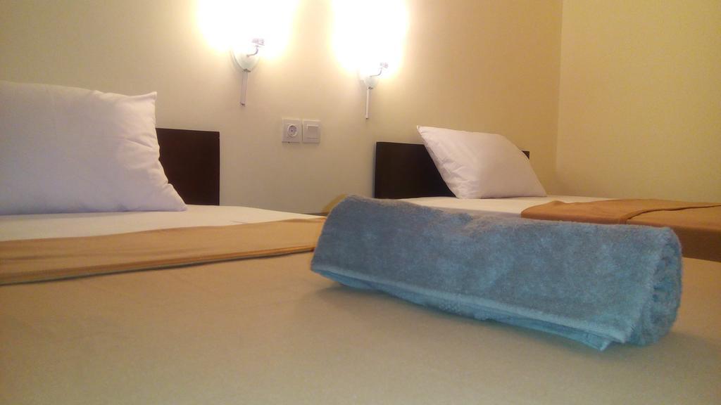 Jenny Bunker Homestay Кута Экстерьер фото