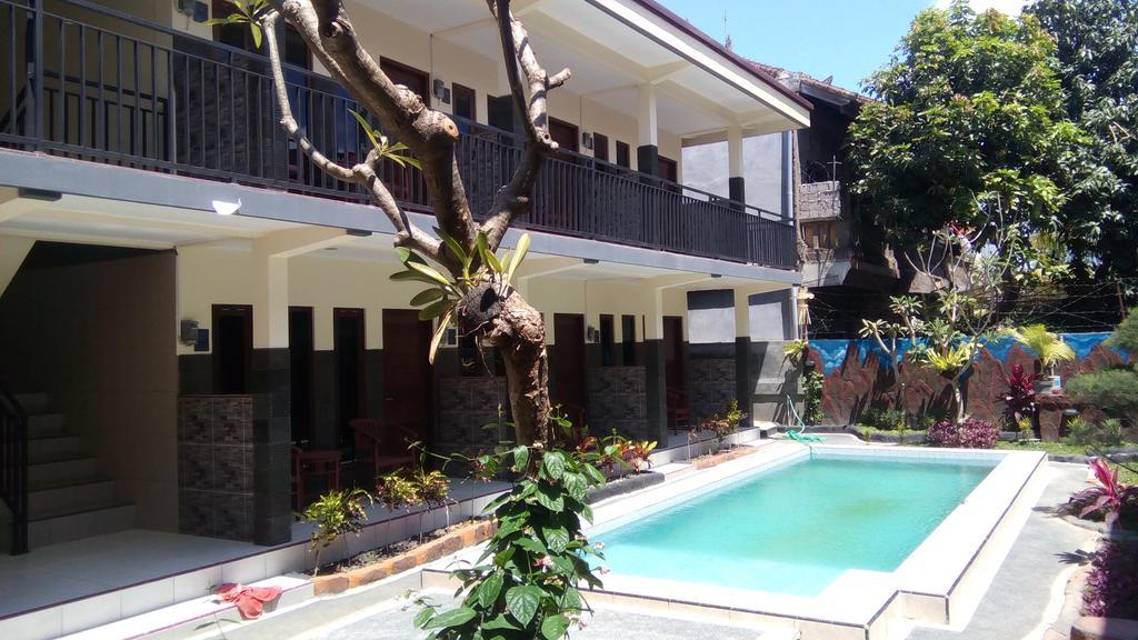 Jenny Bunker Homestay Кута Экстерьер фото