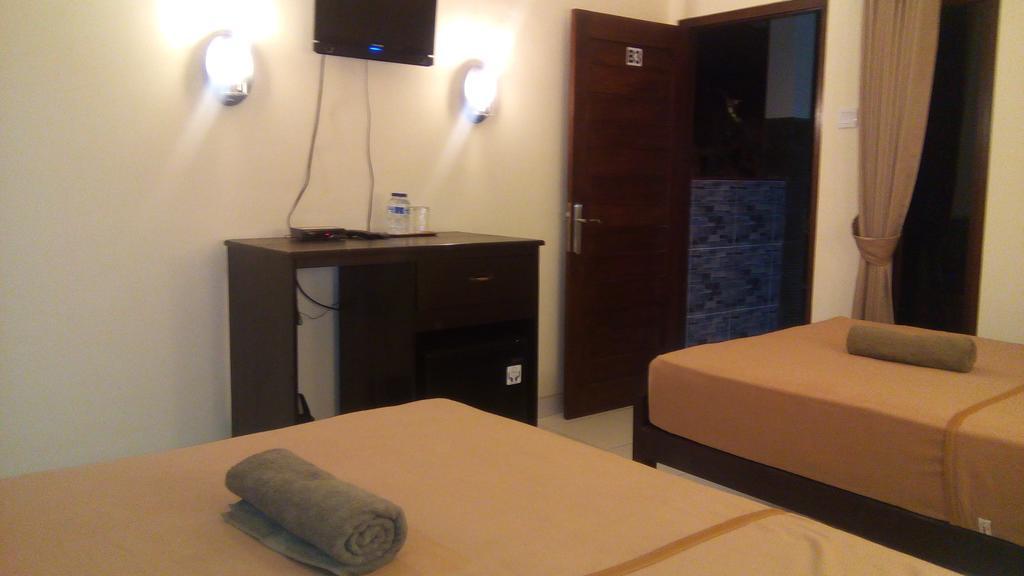 Jenny Bunker Homestay Кута Экстерьер фото