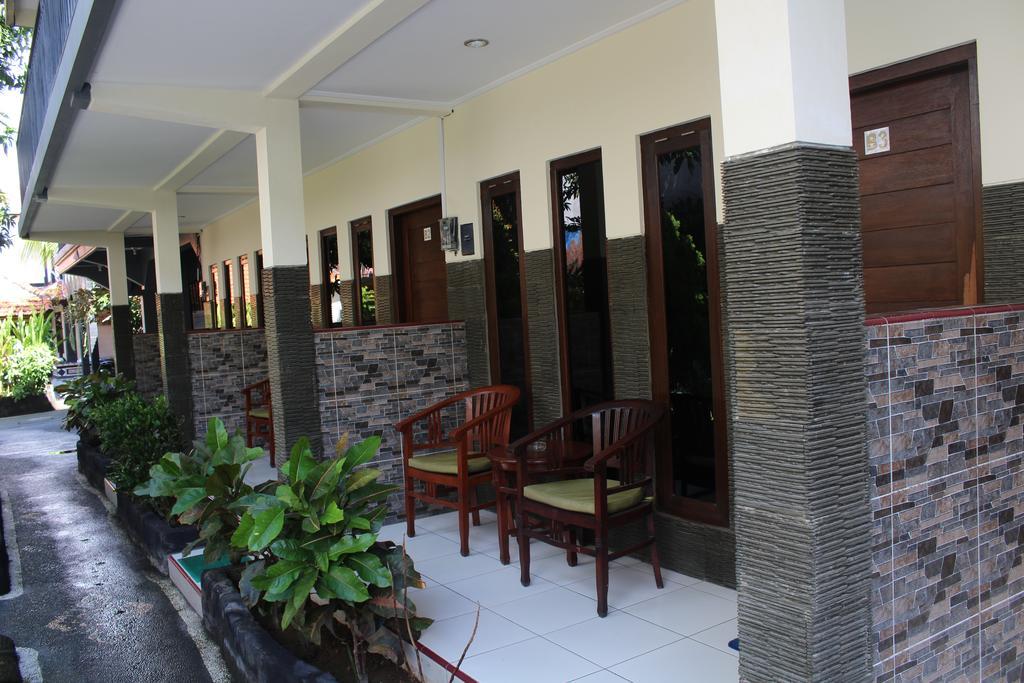 Jenny Bunker Homestay Кута Экстерьер фото