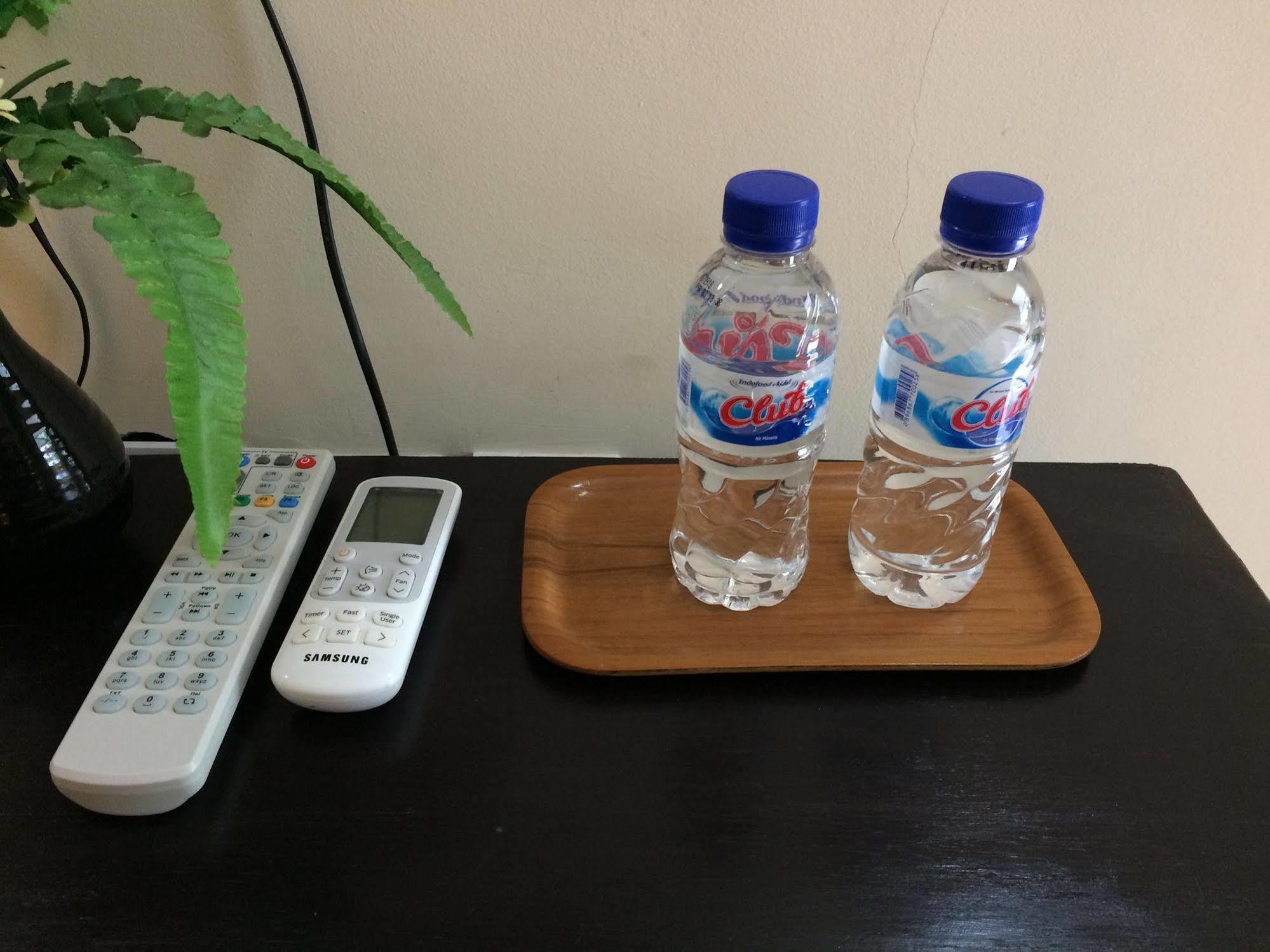 Jenny Bunker Homestay Кута Экстерьер фото